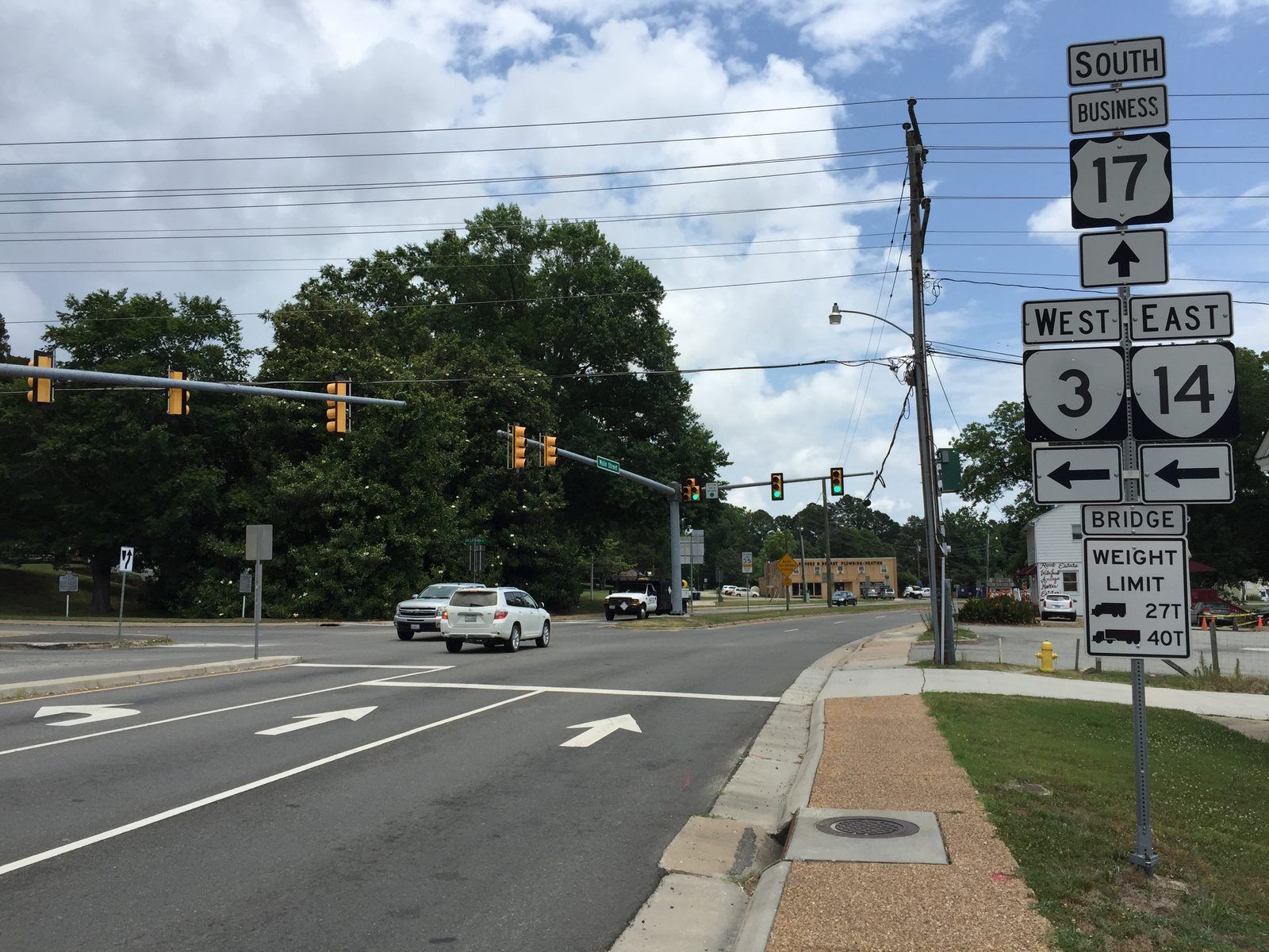 2017-07-05 13 32 41 View south along U.S. Route 17 Business (Main Street) at Virginia State Route 3 and Virginia State Route 14 (John Clayton Memorial Highway) in Gloucester Courthouse, Gloucester County, Virginia